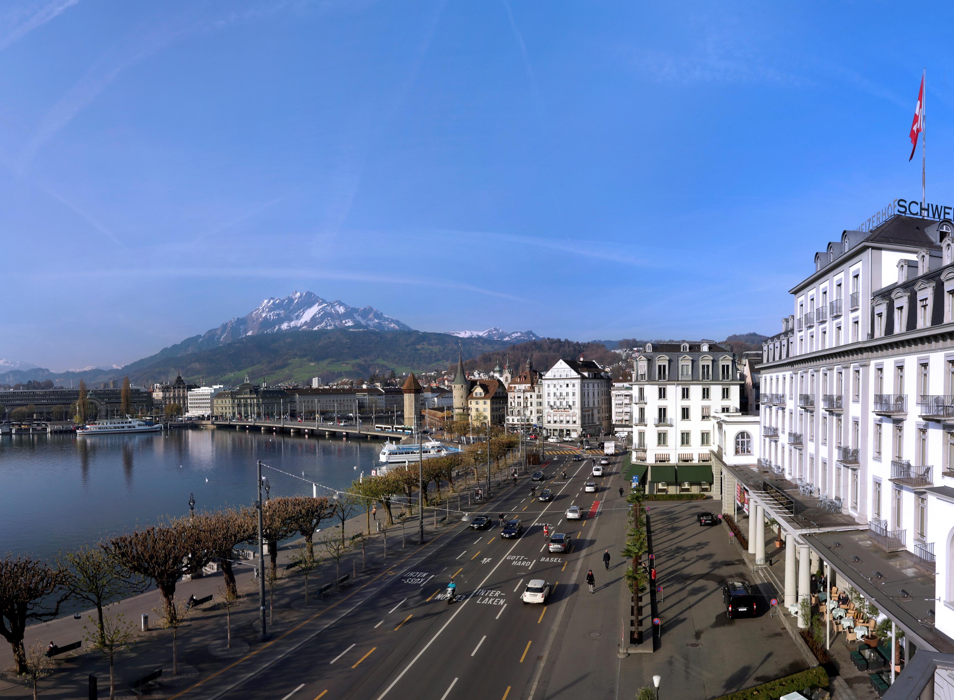 Hotel Schweizerhof Luzern Bagian luar foto